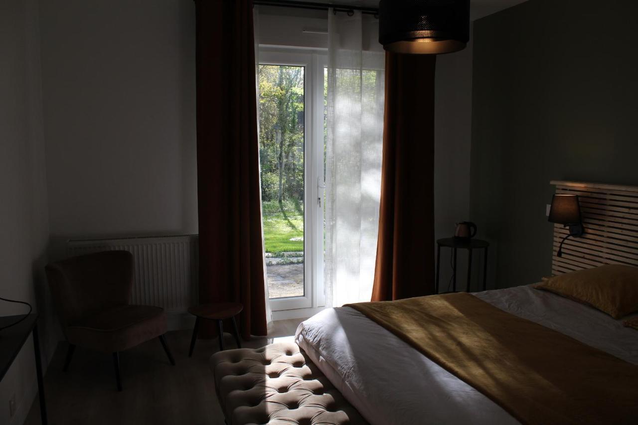 Le Pre Du Buis Bed & Breakfast Yvre-l'Eveque ภายนอก รูปภาพ