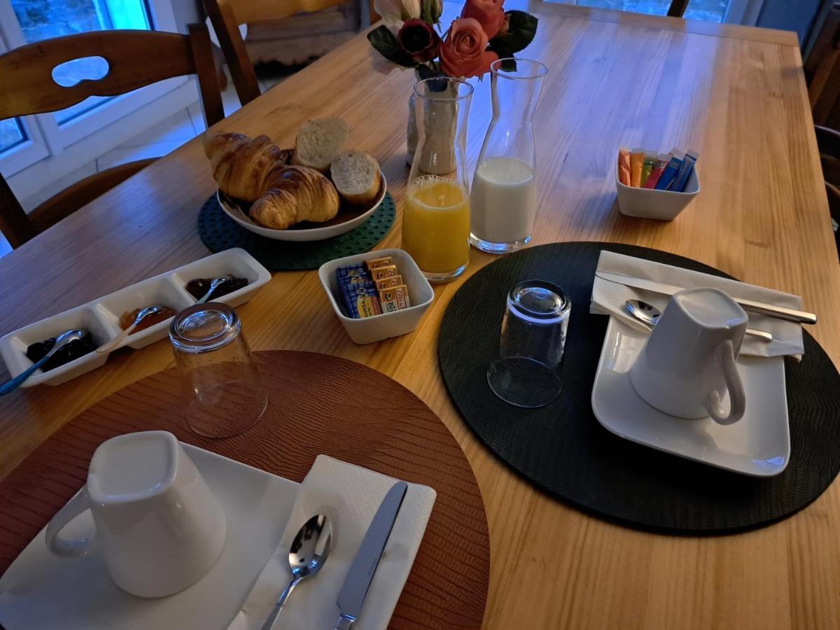 Le Pre Du Buis Bed & Breakfast Yvre-l'Eveque ภายนอก รูปภาพ